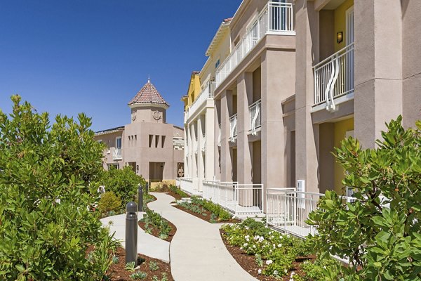 Salerno Apartments: Elegant view of luxury apartments in a vibrant community