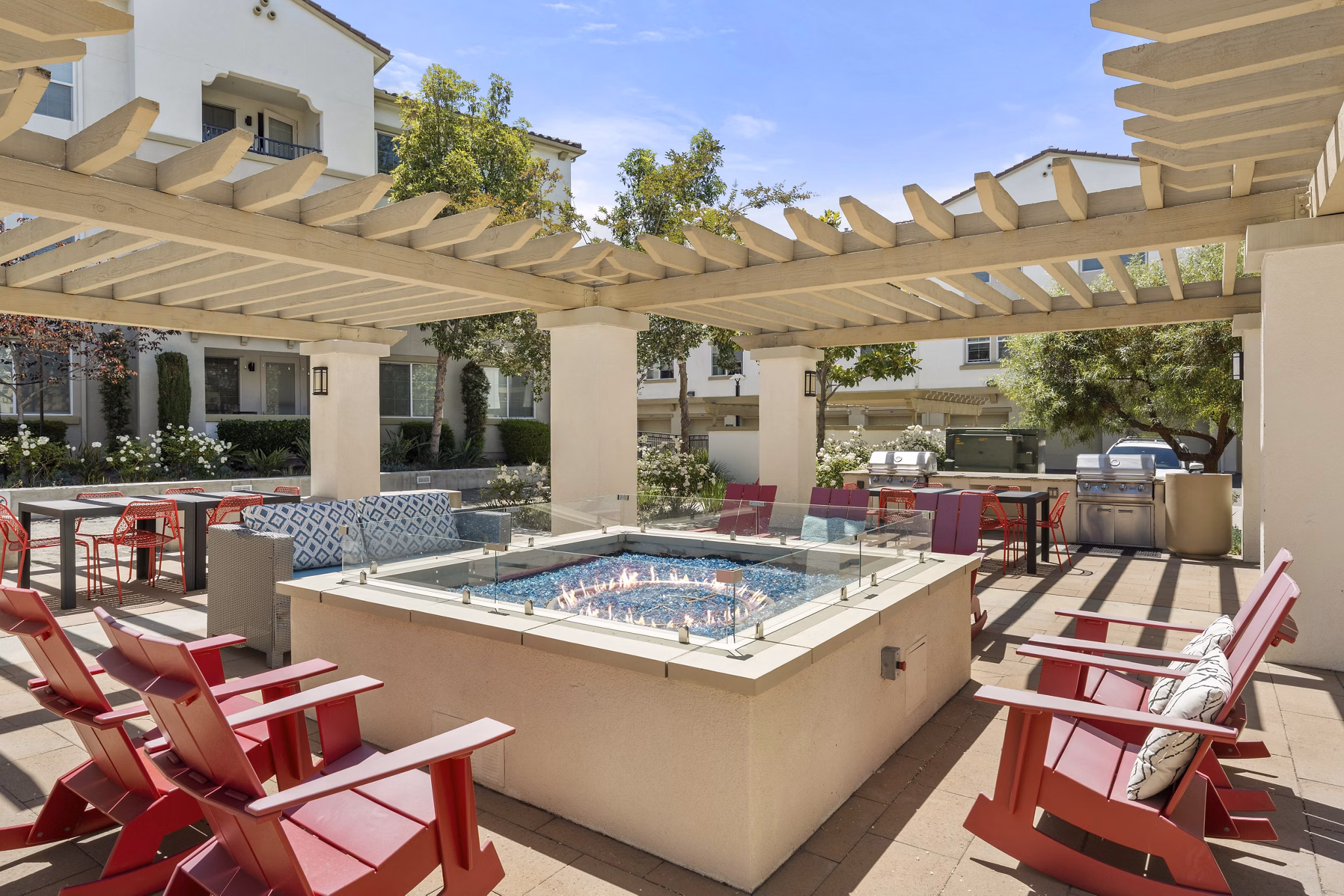 grill area at Seta Apartments 