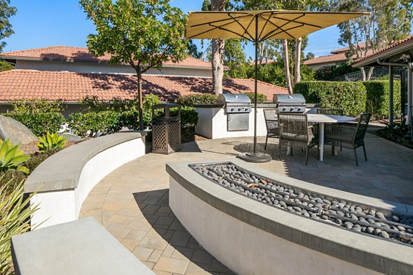 Grill area with modern barbecue facilities at Softwind Point Apartments