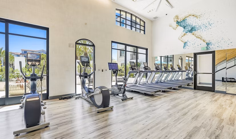 State-of-the-art fitness center at Sola at Pacific Highlands Ranch Apartments Access top-notch exercise facilities in a luxurious setting