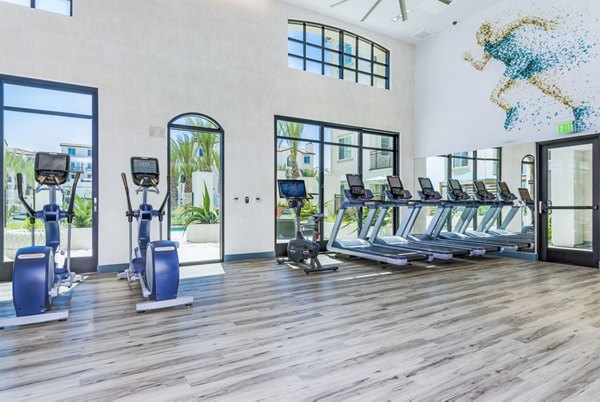 State-of-the-art fitness center at Sola at Pacific Highlands Ranch Apartments Access top-notch exercise facilities in a luxurious setting