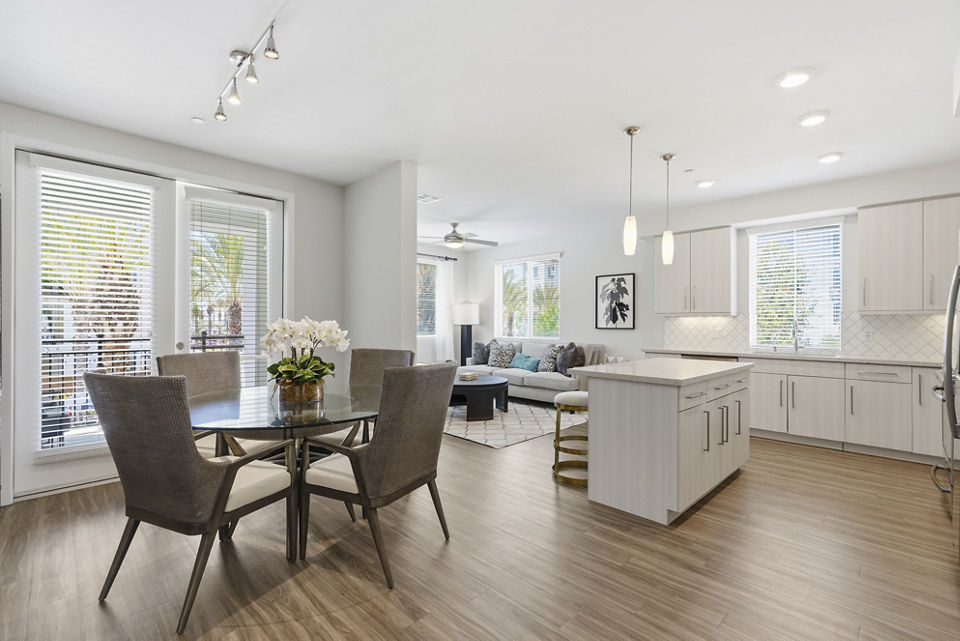 Spacious living room featuring modern furniture at Sola at Pacific Highlands Ranch Apartments