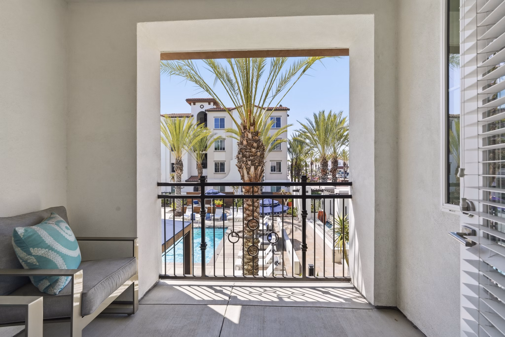 Patio at Sola at Pacific Highlands Ranch Apartments