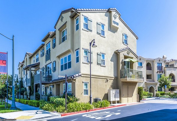 Tavera Apartments: Elegant modern luxury high-rise in Chula Vista, CA.