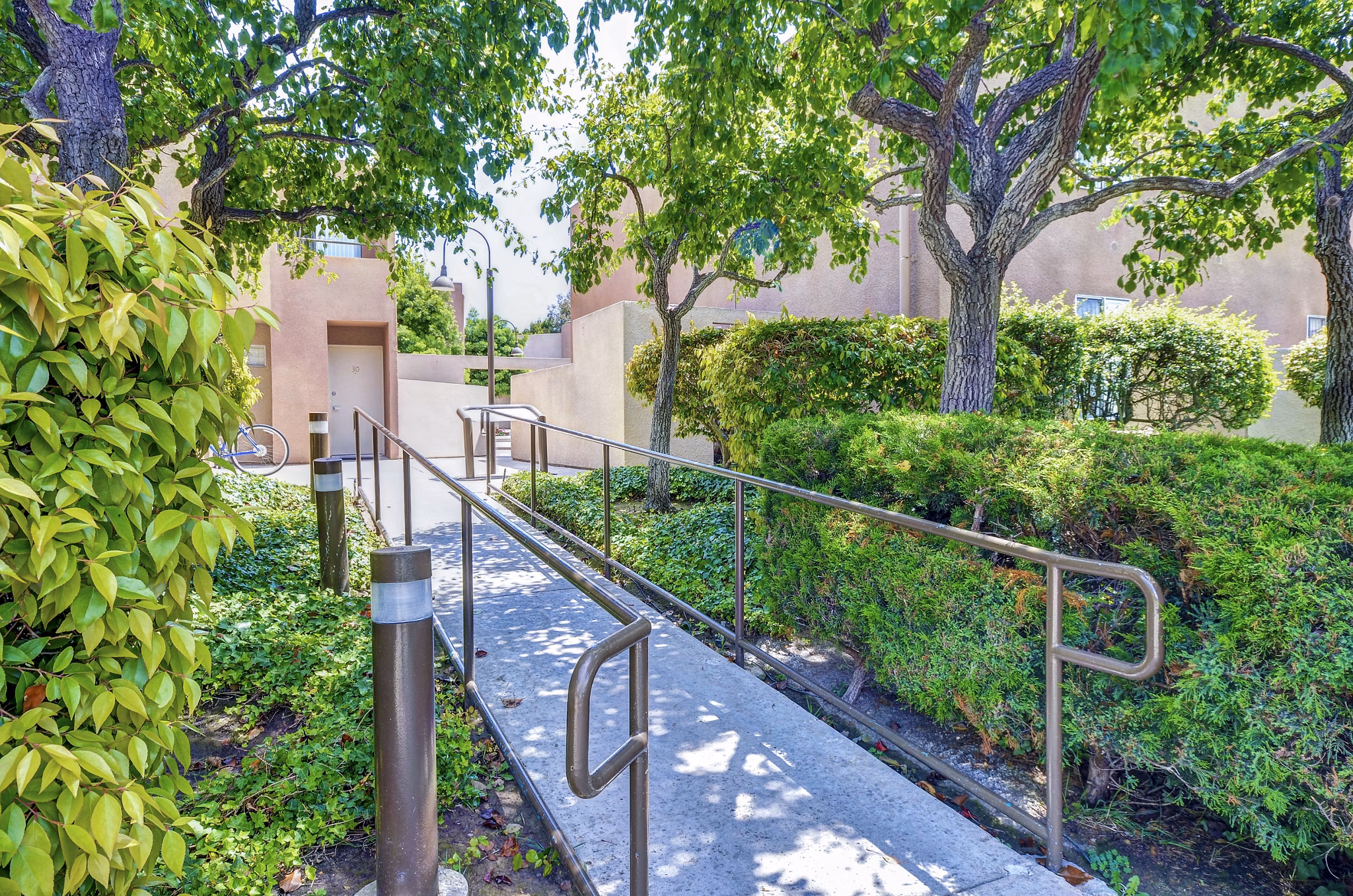 Village Square Apartments: Elegant of luxury apartments in a serene neighborhood