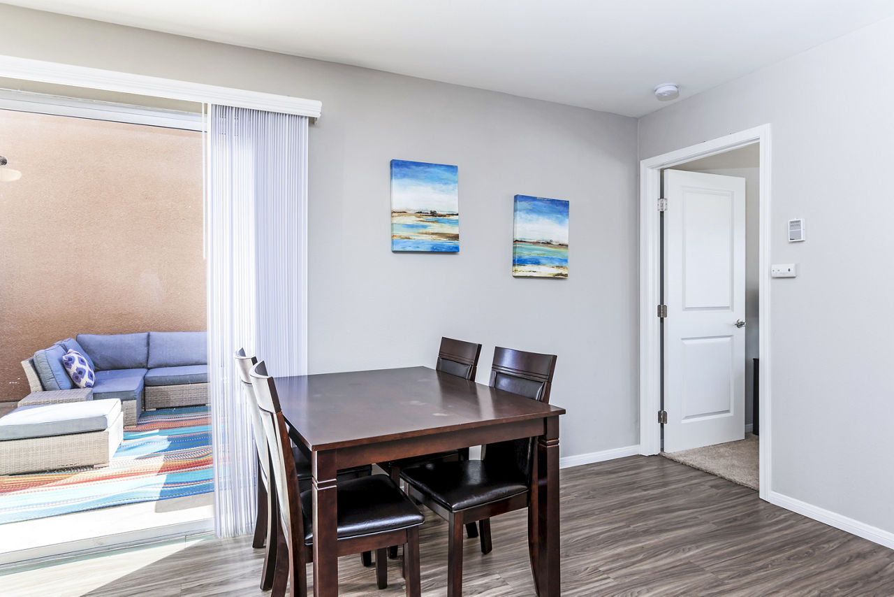 Village Square Apartments San Diego Ca 27 of 38