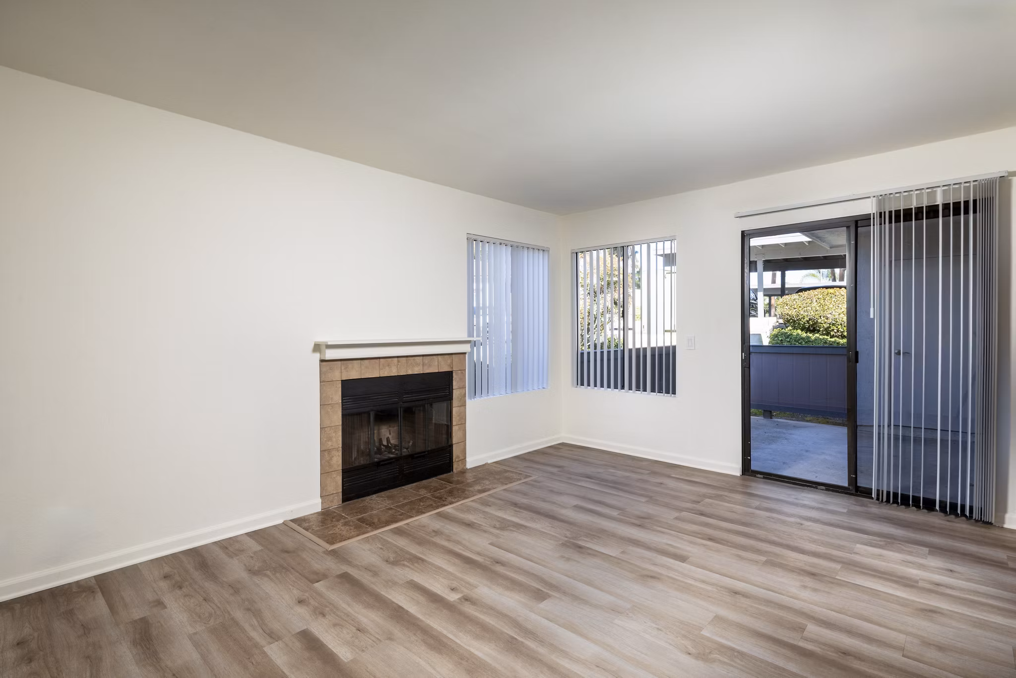 Living Room at Shadowridge Woodbend Apartments