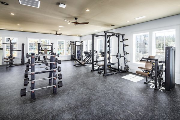 fitness center at NOVEL Harpeth Heights by Crescent Communities Apartments