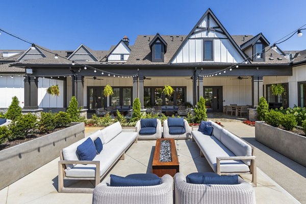 patio at NOVEL Harpeth Heights by Crescent Communities Apartments