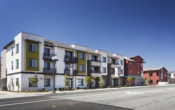 Kendry Apartments: Contemporary luxury apartments with lush landscaping in vibrant neighborhood