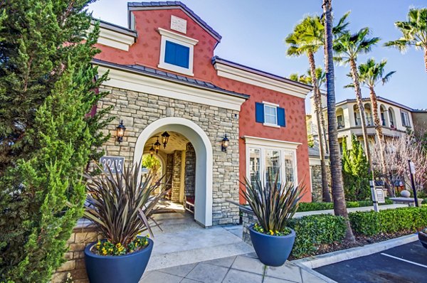 Modern clubhouse with stylish furnishings at Ridgestone Apartments, ideal for gatherings and social events