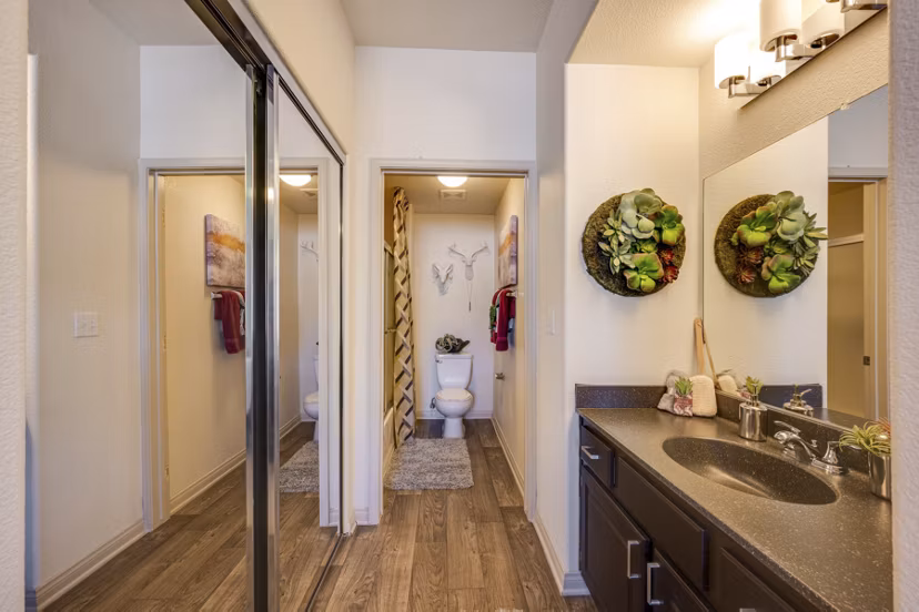 Modern bathroom with sleek fixtures at Solana Ridge Apartments