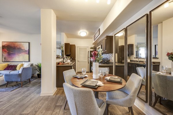 Dining area with modern furnishings at Solana Ridge Apartments luxury community