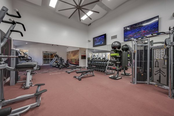 fitness center at Solana Ridge Apartments