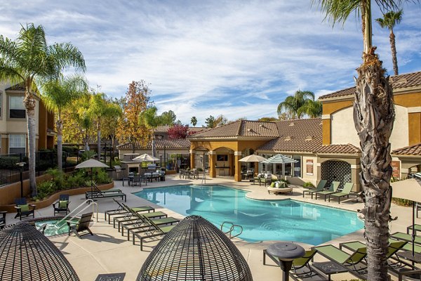 pool/grill area/fire pit at Tuscany Ridge Apartments