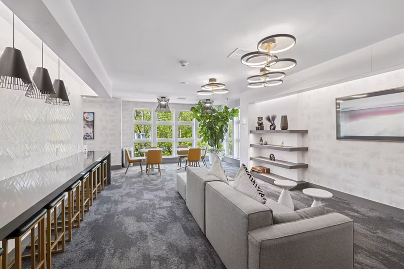 clubhouse at The Park at Woodbridge Station Apartments