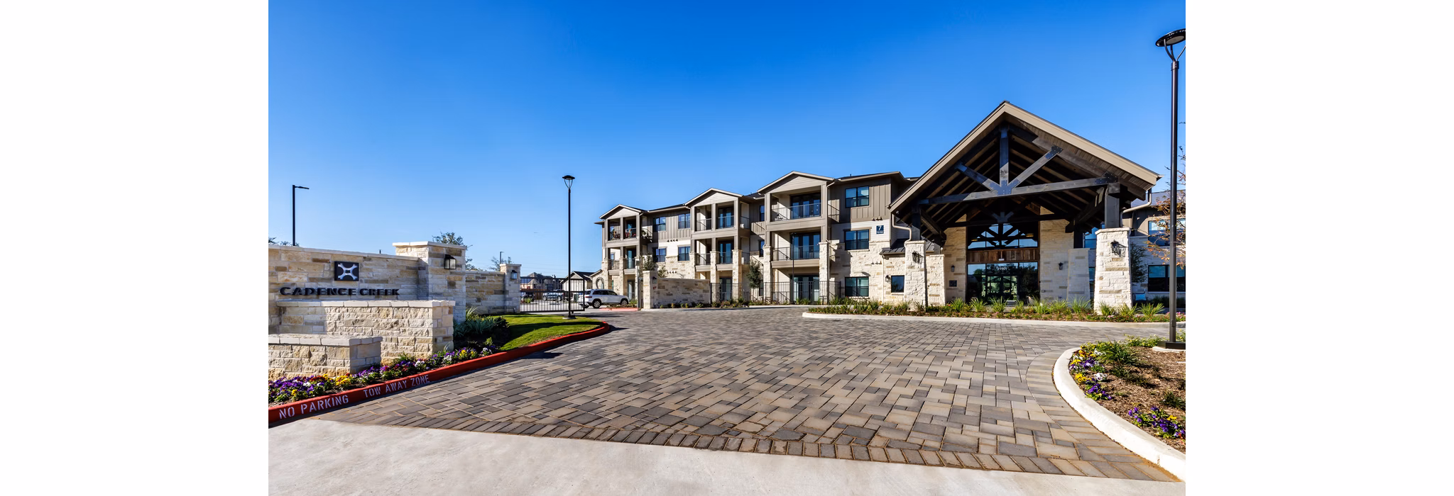 Building/Exterior at Cadence Creek at Gosling I Apartments