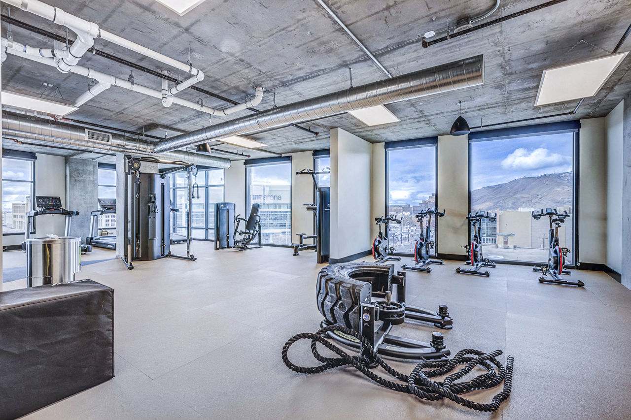 Gym at The Charles (1 of 3)