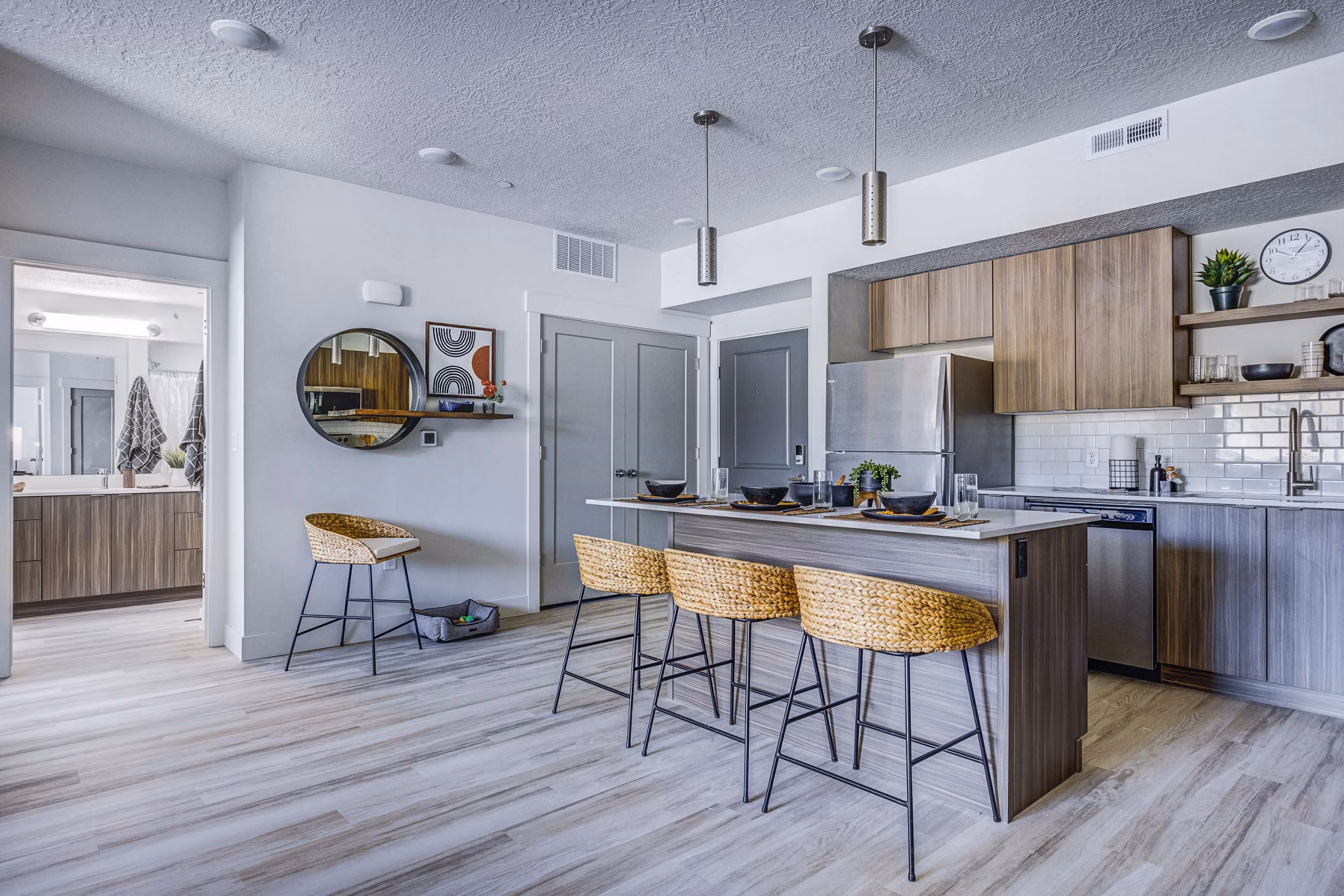 Stylish kitchen with modern appliances at Bravada 193 Apartments, featuring sleek countertops and ample cabinetry