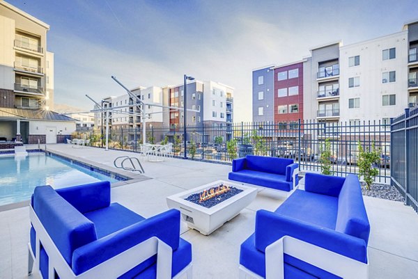 pool at Bravada 193 Apartments