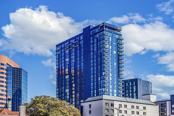 building/exterior at Fallyn Apartments