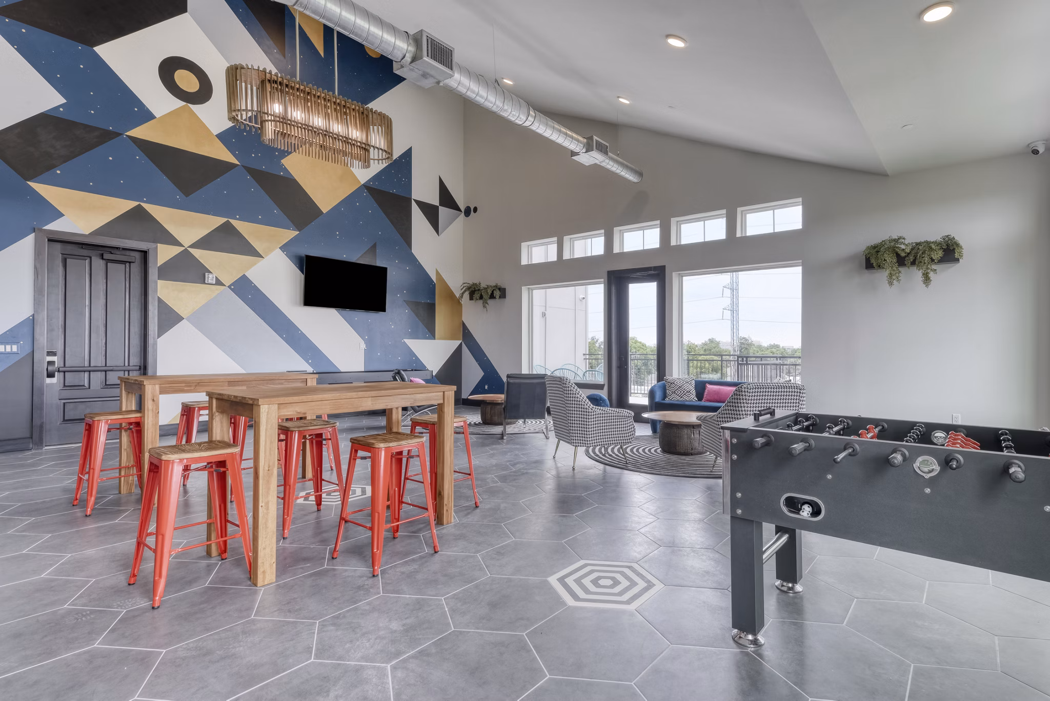 Clubhouse at Art House SATX: Stylish lounge and seating area providing comfort for residents of luxury apartments in San Antonio