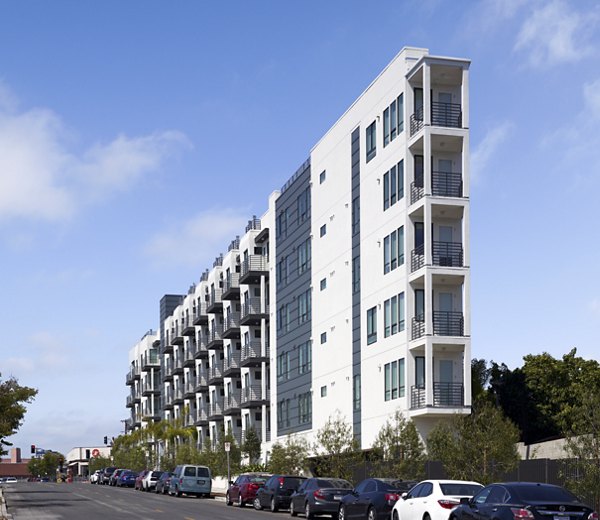 Eastway Apartments: Modern luxury apartments in urban setting