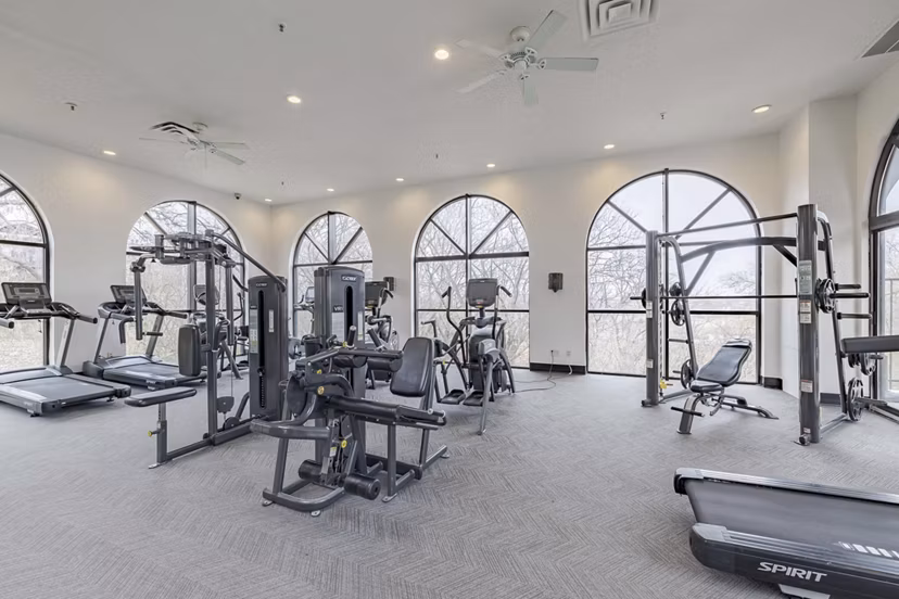 fitness center at Avana Minnetonka Apartments 