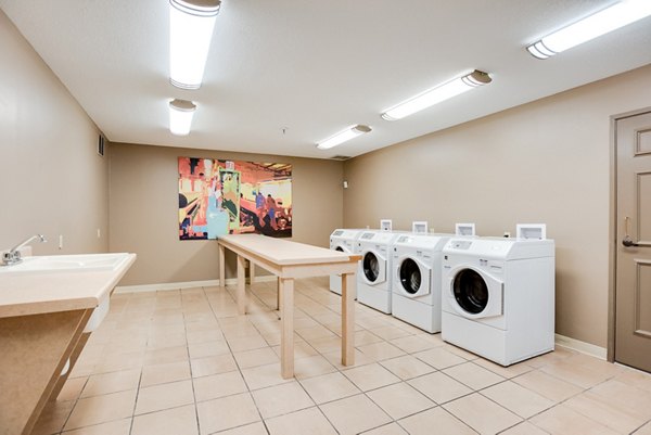laundry facility at Avana Minnetonka Apartments