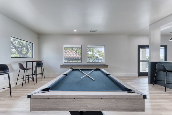 Cozy clubhouse with modern decor at Sendero Ridge Apartments