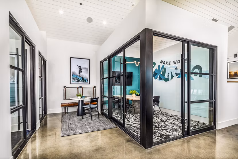 Silo Apartments: Clubhouse meeting facility with modern design