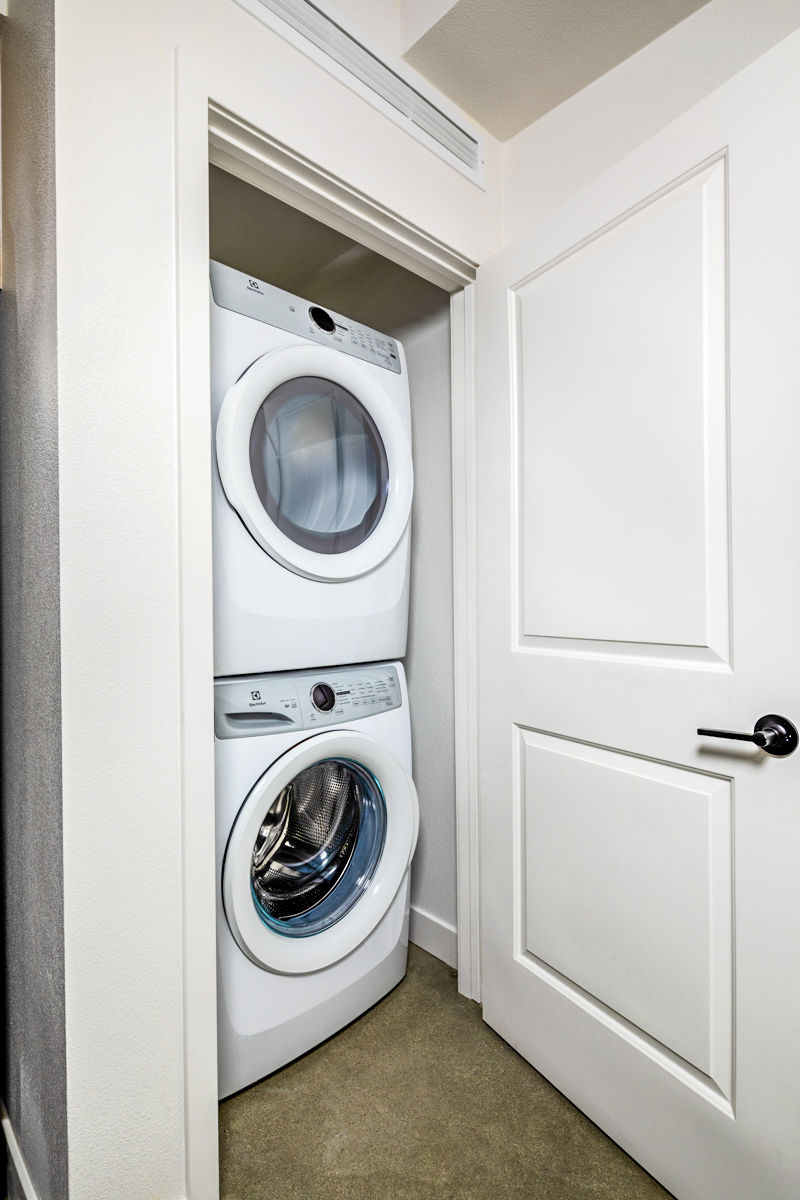 Laundry room at Silo Apartments At Epoca