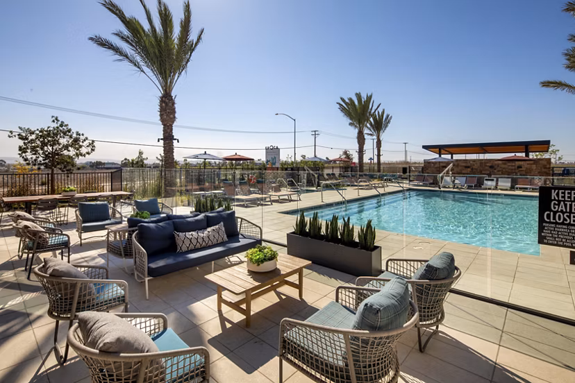 pool at Silo Apartments