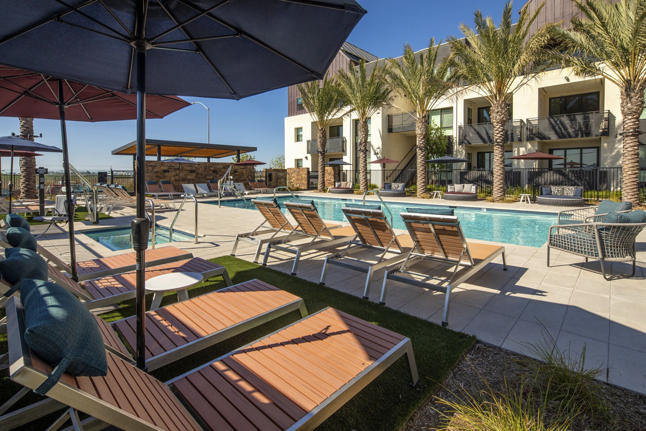 Silo Apartments At Epoca San Diego Ca 10 of 12