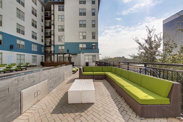 rooftop deck at Broadstone Sora Apartments