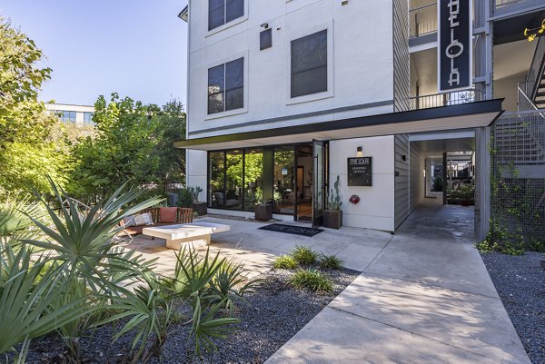 The Lola Apartments: Contemporary luxury apartment in vibrant city setting