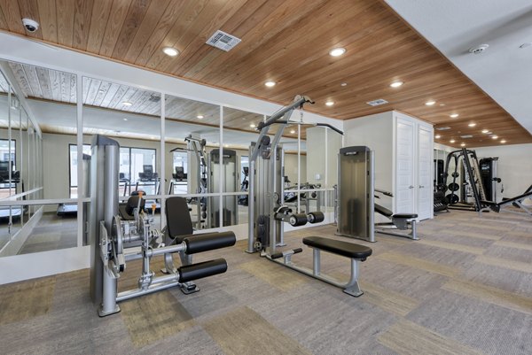 fitness center at Durrington Ridge Apartments