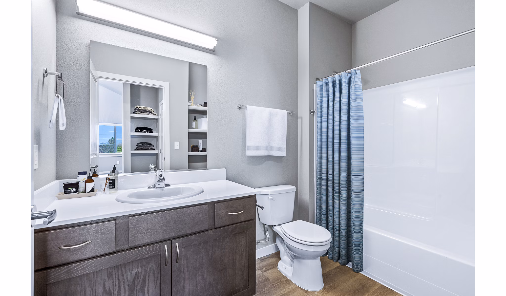 bathroom at Skyview Apartments