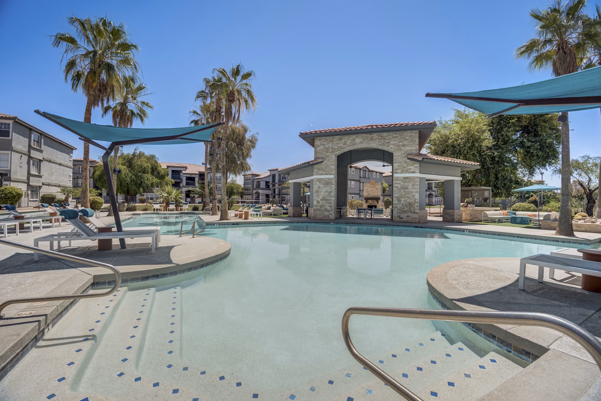 pool at Gateway at Tempe Apartments 