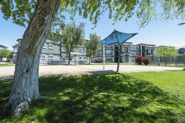 Sport court for basketball and tennis at Gateway at Tempe Apartments