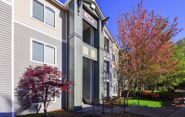 The Dakota Apartments: Elegant of luxury apartments in urban setting