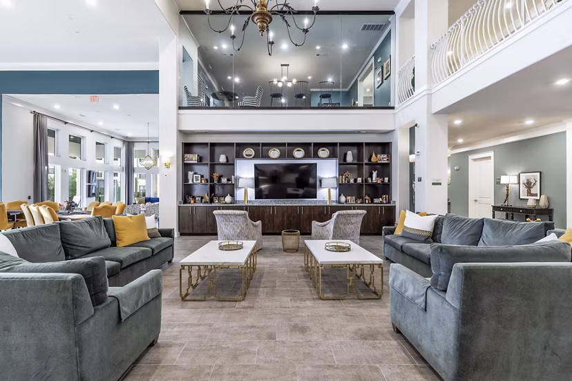 clubhouse at Ivy Point Klein Apartments