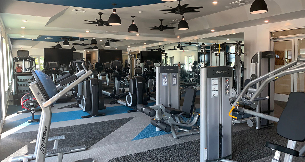 Gym at The Peak At Nichols Plaza (4 of 4)