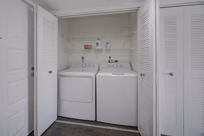 laundry room at 7 West Apartments
