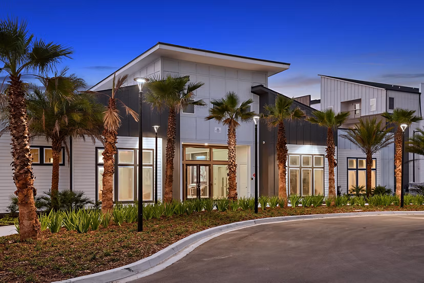 Grand Cypress Apartments: Elegant luxury apartments in a serene environment