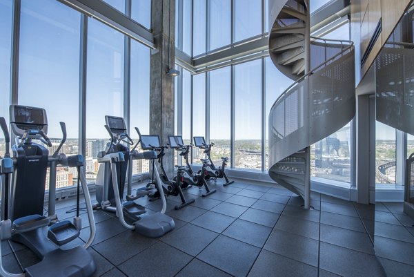 Evo at Cira Centre South: State-of-the-art fitness center with modern equipment for luxury apartment residents