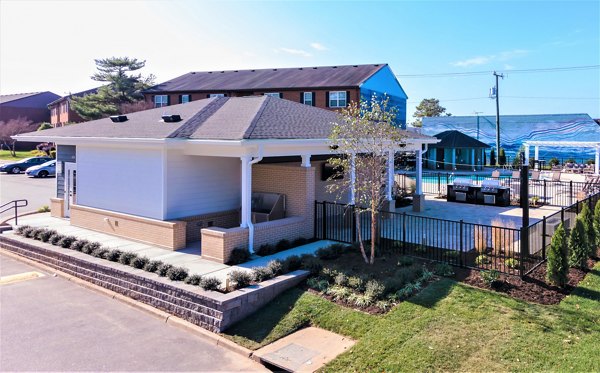 North Hill Apartments: High-rise luxury apartments with scenic city views in Greystar community
