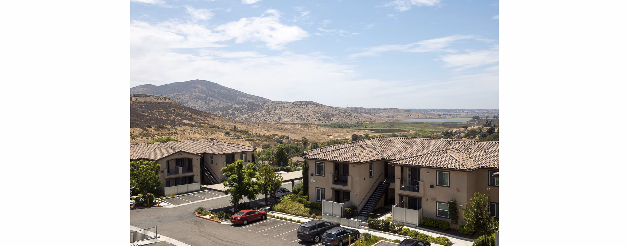 Lakeview 88 Apartments: Elegant of luxury apartments in vibrant Greystar community