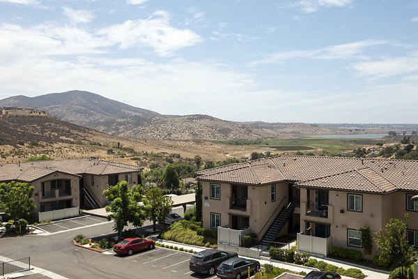 Lakeview 88 Apartments: Elegant of luxury apartments in vibrant Greystar community