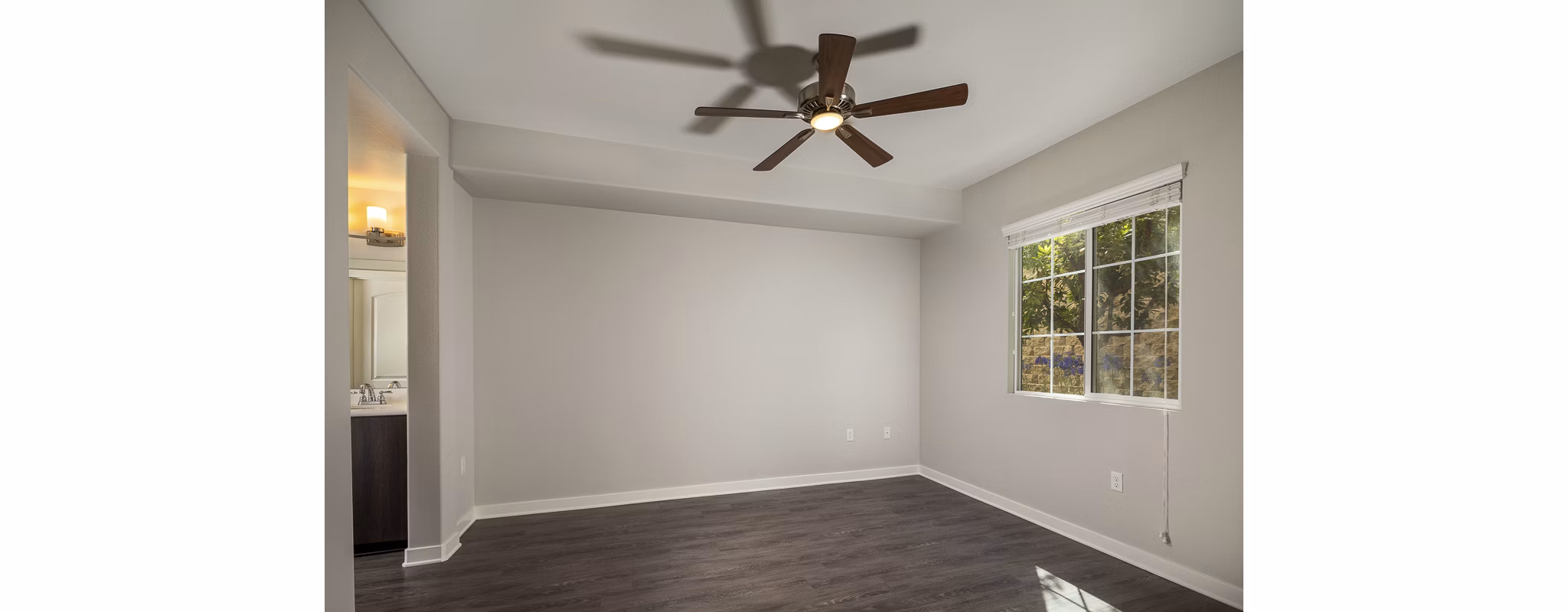Lakeview 88 Apartments: Cozy bedroom with modern furnishings and large windows in luxury property